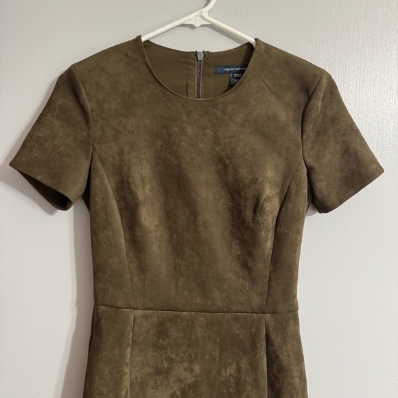 French Connection Velvet Olive Short Sleeve Mini Dress Size 2 - Picture 3 of 8